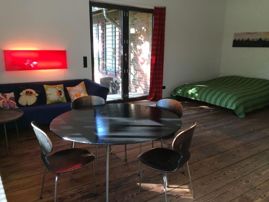 Romantisches Studio Am Waldesrand Mit Gartensauna Schwarz 외부 사진